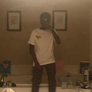 Meet your Posher, Nifemi